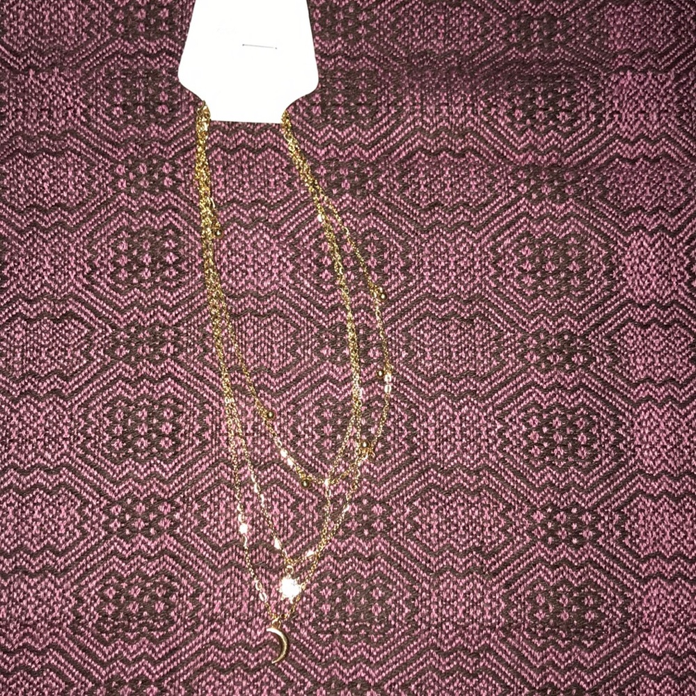 Gold star and moon layered necklace 💗